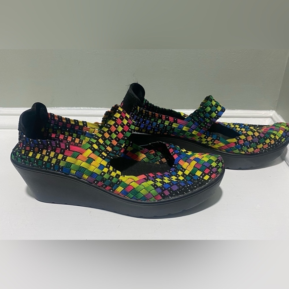 Steve Madden Brice Multi-Colored Wedge Platform -size 8.5